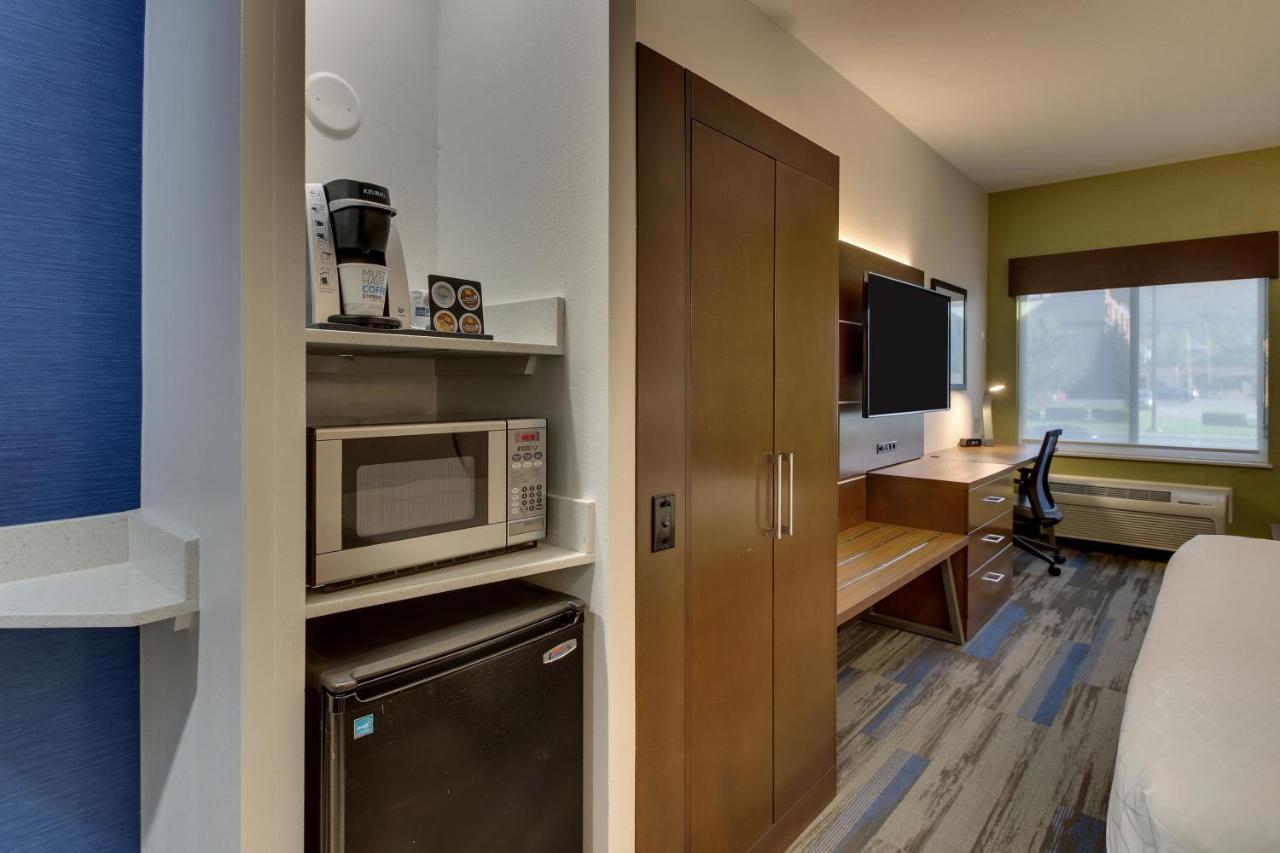 Holiday Inn Express Fishkill-Mid Hudson Valley By Ihg Exterior foto