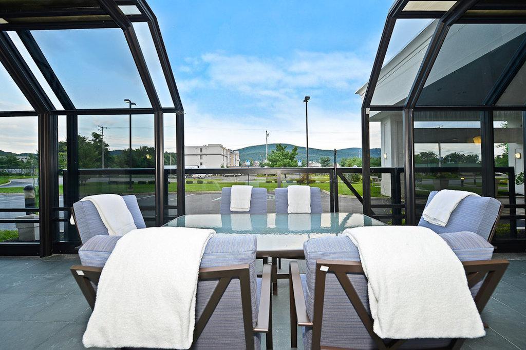 Holiday Inn Express Fishkill-Mid Hudson Valley By Ihg Exterior foto